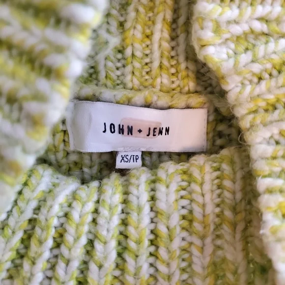 John + Jenn chunky knit sweater (XS) - Picture 3 of 5